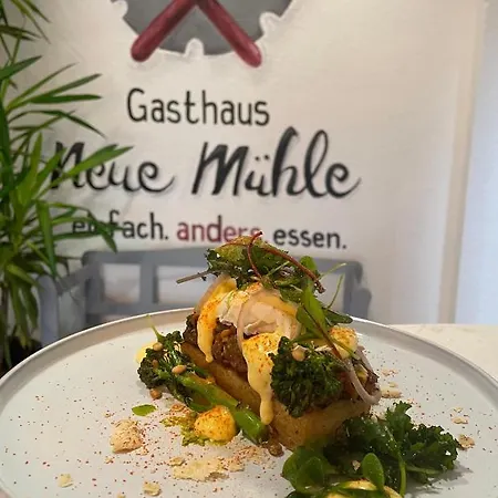 Neue Muehle Hotel *